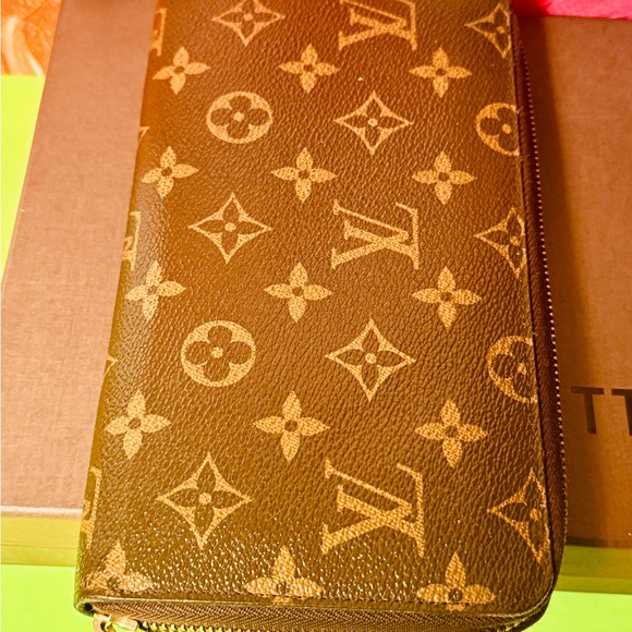 Louis Vuitton Monogram Zipper round XXL Long wallet - Picture 13 of 15
